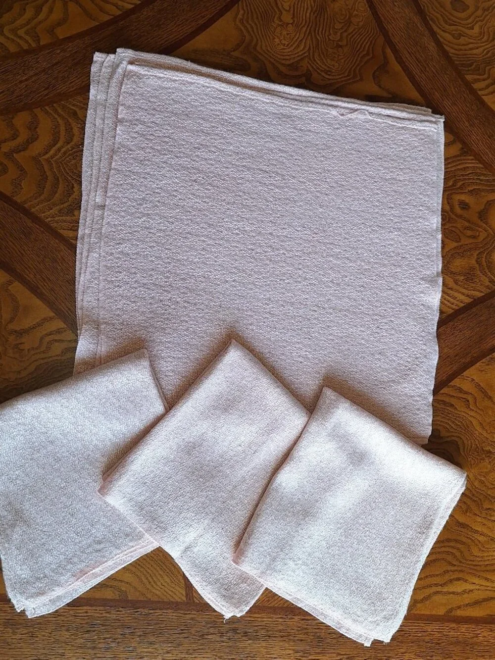 Napkins Pink with Silver Threads Cloth